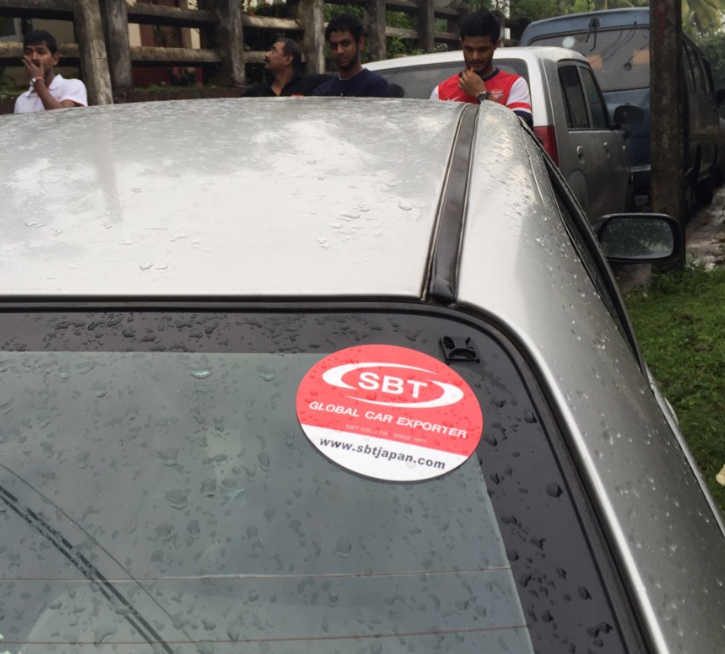 SBT Lanka Rolled Sleeves For Flood Relief