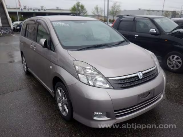 TOYOTA ISIS