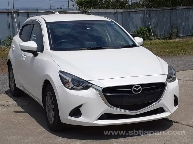 Mazda demio